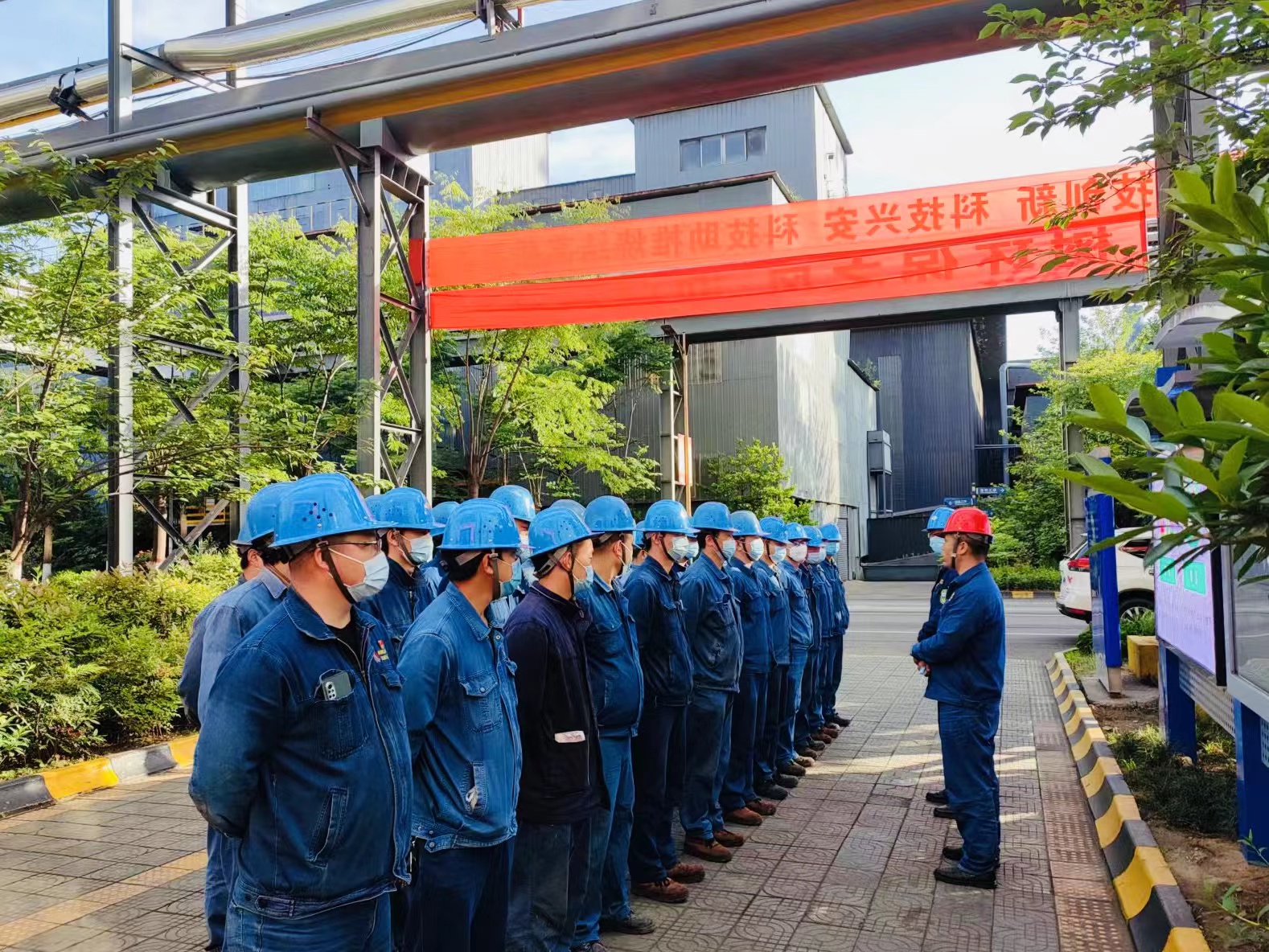 強(qiáng)化人才隊伍建設(shè) 夯實高質(zhì)量發(fā)展根基