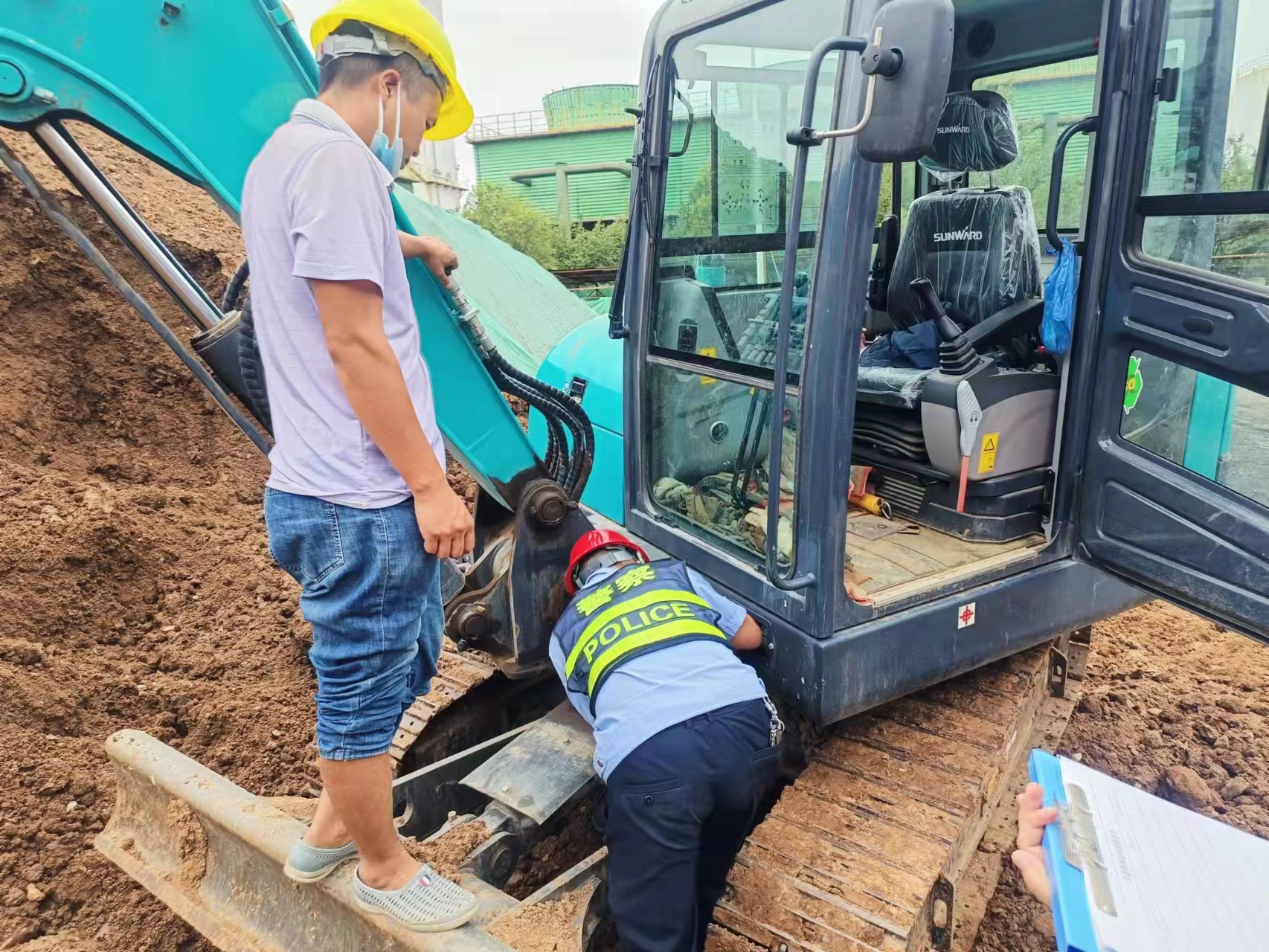 保衛(wèi)部開展非道路移動機(jī)械專項檢查