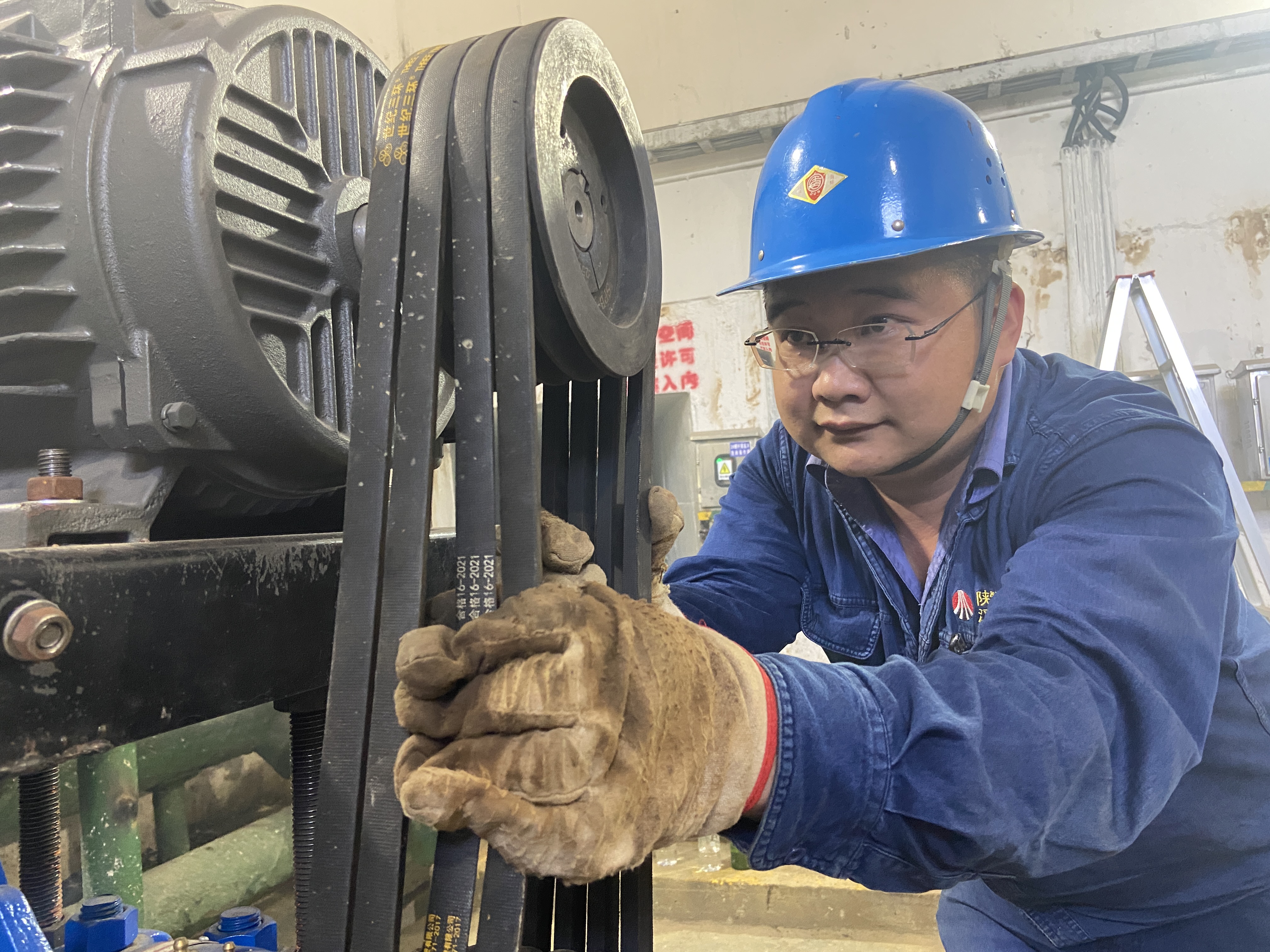 “鋪路搭橋”助力職工成長成才 “鋪路搭橋”助力職工成長成才